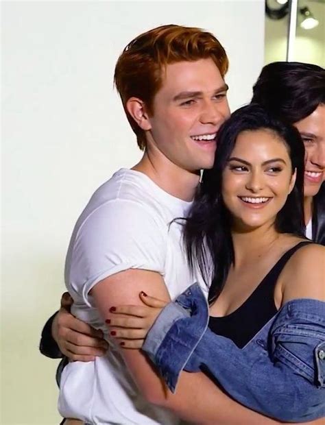 riverdale who is archie dating